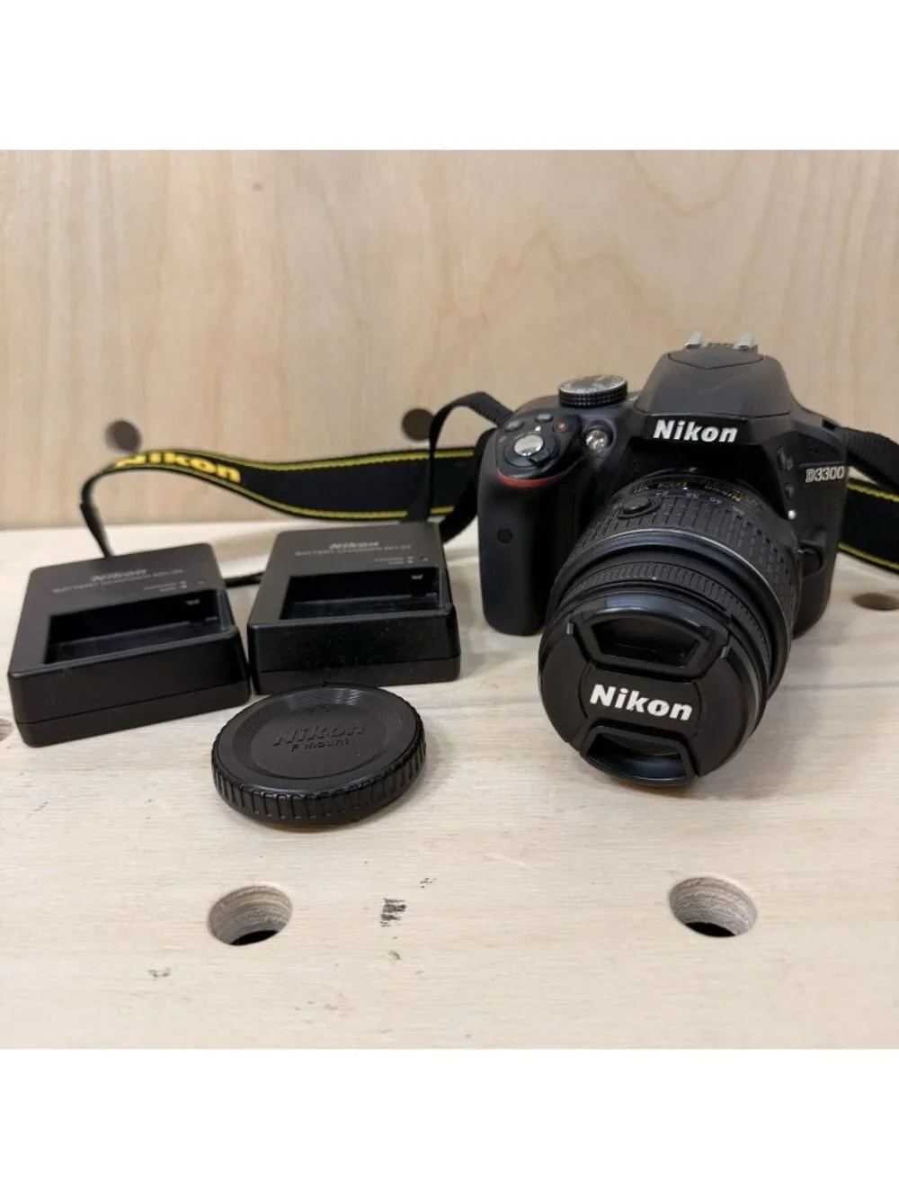 Nikon D3300 DSLR Digital Camera with AF-P DX NIKKOR 18-55mm f/3.5-5.6G Lens EUC!